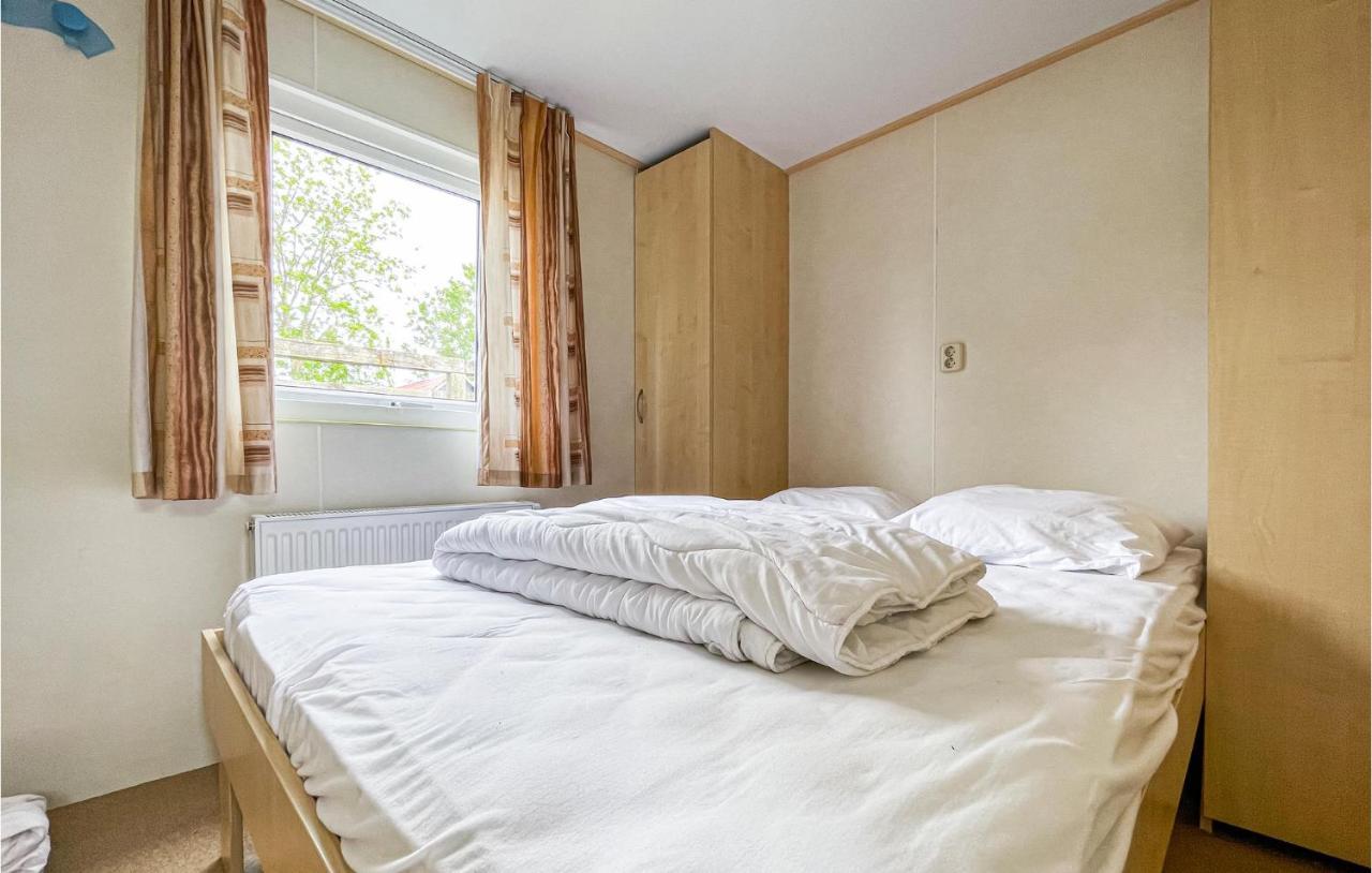 3 Bedroom Stunning Stacaravan In Tzummarum Exteriör bild